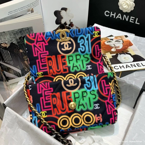 Hyper Peter FLAP BAG CHANEL 19 0709